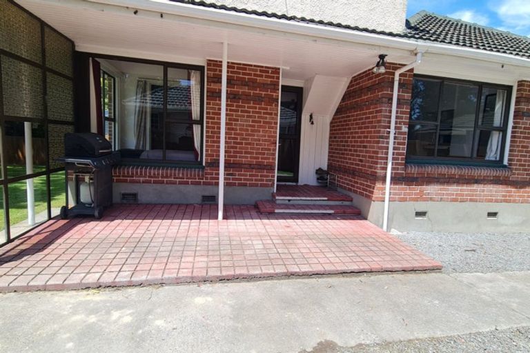 Photo of property in 63 Yaldhurst Road, Sockburn, Christchurch, 8042