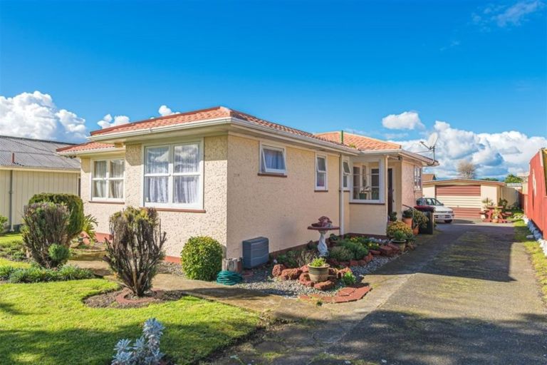 Photo of property in 38 Miro Street, Castlecliff, Whanganui, 4501