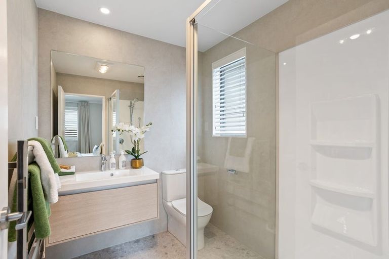 Photo of property in 35 Barrel Crescent, Swanson, Auckland, 0614