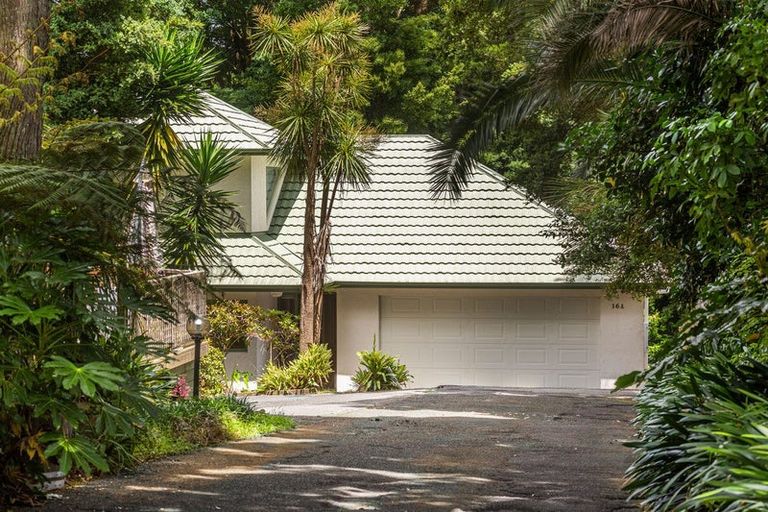 Photo of property in 16a Kingsclere Place, Goodwood Heights, Auckland, 2105