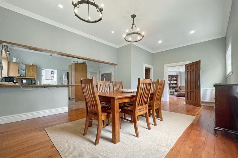 Photo of property in 8 Liffey Crescent, Island Bay, Wellington, 6023