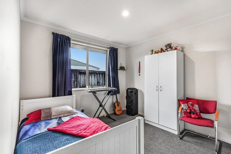 Photo of property in 30 Gardenia Close, Melville, Hamilton, 3206