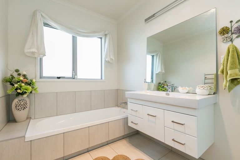 Photo of property in 23 Herrick Street, Marewa, Napier, 4110