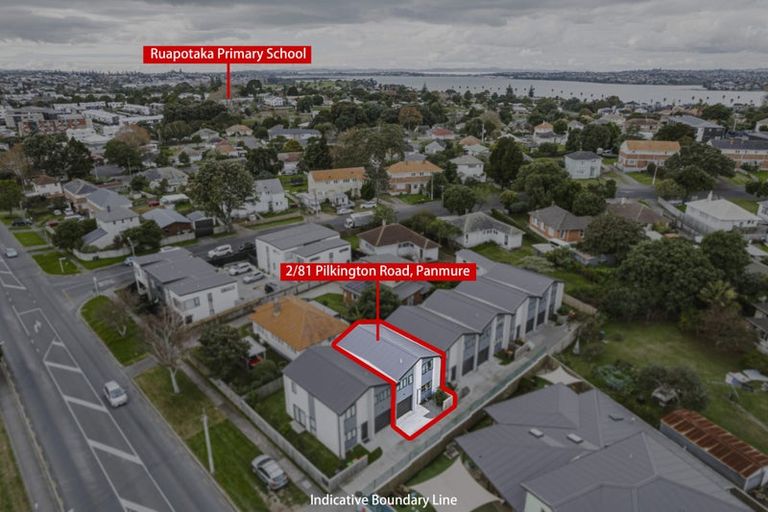 Photo of property in 2/81 Pilkington Road, Panmure, Auckland, 1072