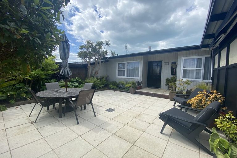 Photo of property in 3/2 Chilton Place, Howick, Auckland, 2014