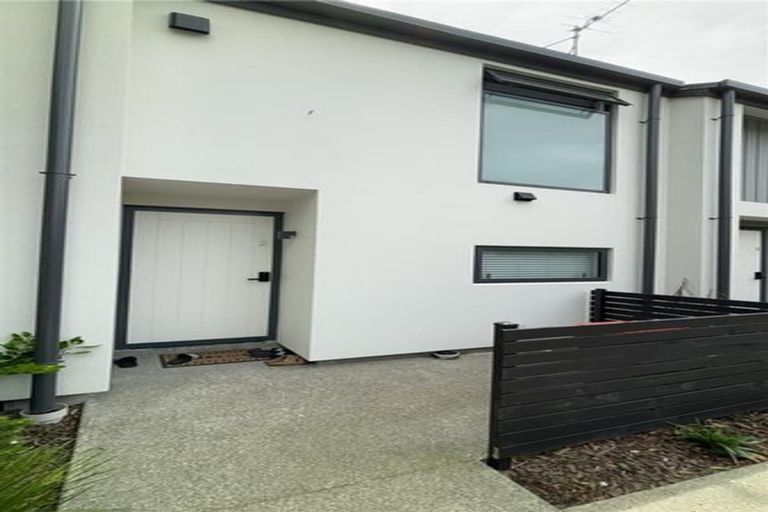 Photo of property in 2/10 Browning Street, Sydenham, Christchurch, 8023
