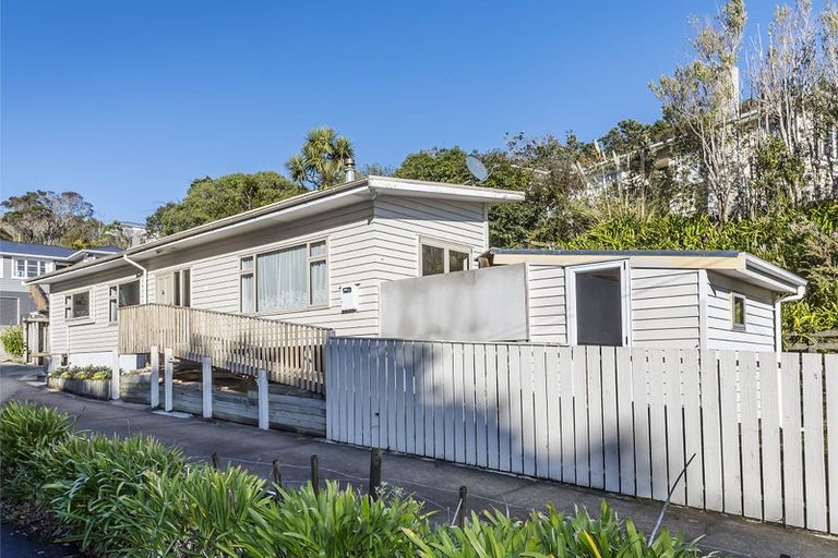 Photo of property in 21a Mahoe Street, Tawa, Wellington, 5028