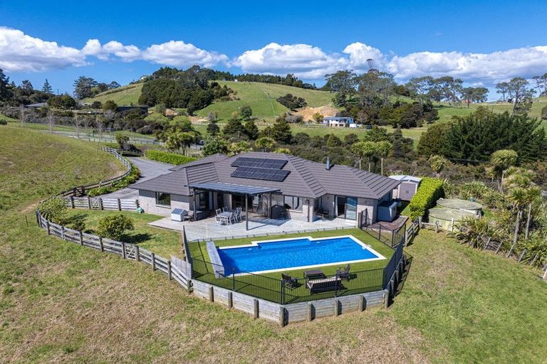 Photo of property in 883 Haruru Road, Wainui, Kaukapakapa, 0873