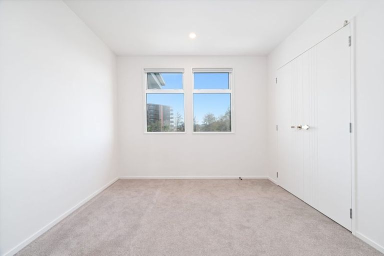 Photo of property in 42 Whautapu Court, Avondale, 1026