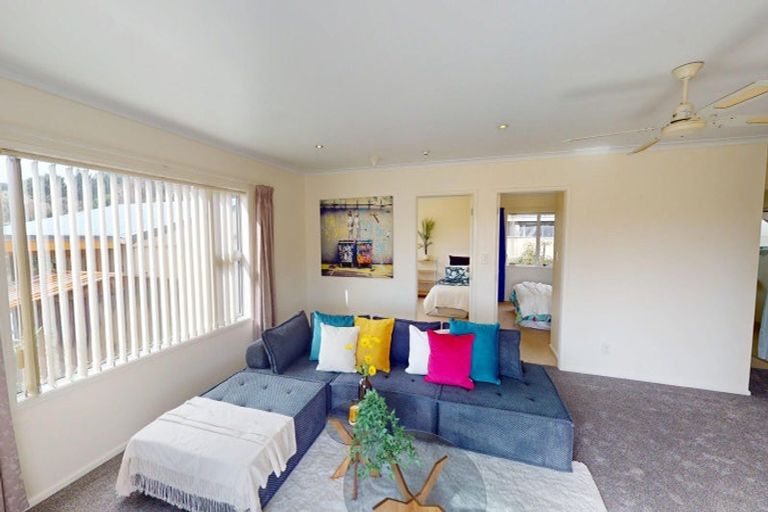 Photo of property in 2 Barclay Grove, Hokio Beach, Levin, 5571