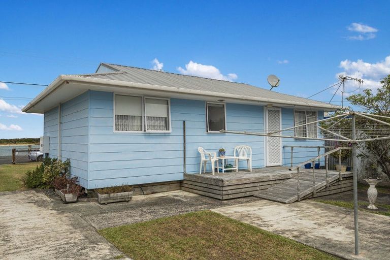 Photo of property in 1979 Ngunguru Road, Ngunguru, Whangarei, 0173