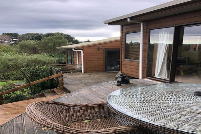 Photo of property in 64 Dale Road, Raumati South, Paraparaumu, 5032