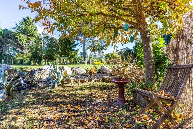 Photo of property in 176 Mapara Road, Acacia Bay, Taupo, 3385