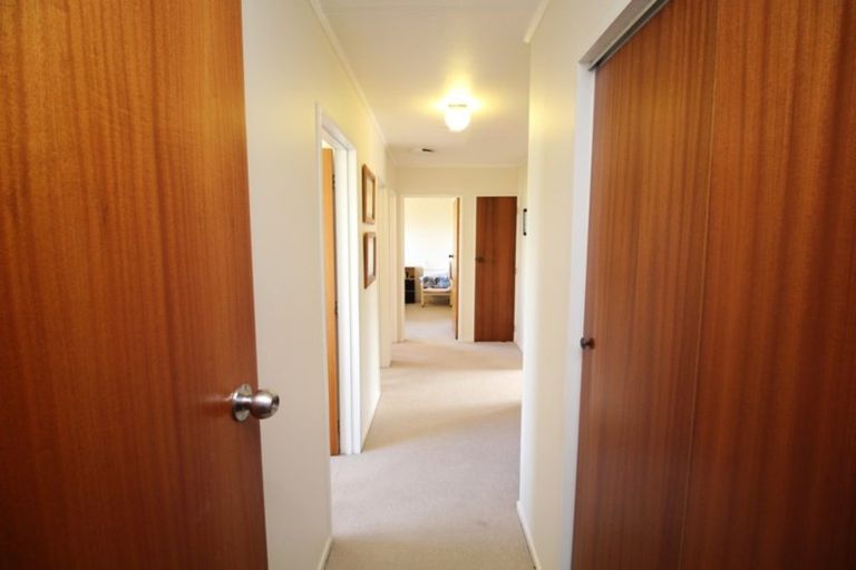 Photo of property in 2/10 Oxford Street, Marton, 4710