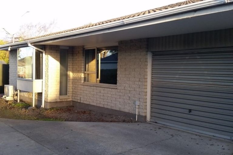 Photo of property in 1/45 Withells Road, Avonhead, Christchurch, 8042