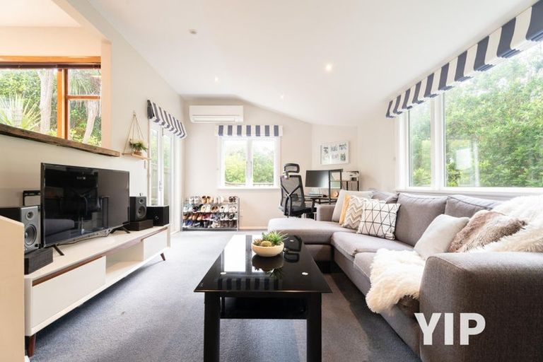 Photo of property in 27 Monowai Road, Johnsonville, Wellington, 6037