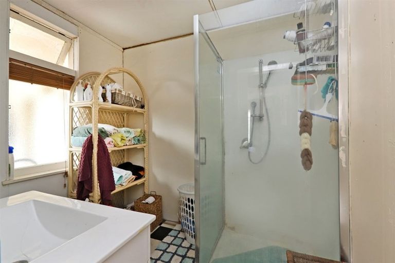 Photo of property in 118 Stortford Street, Saint Leonards, Hastings, 4120