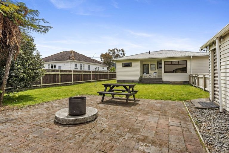 Photo of property in 39 Whakatiki Street, Trentham, Upper Hutt, 5018