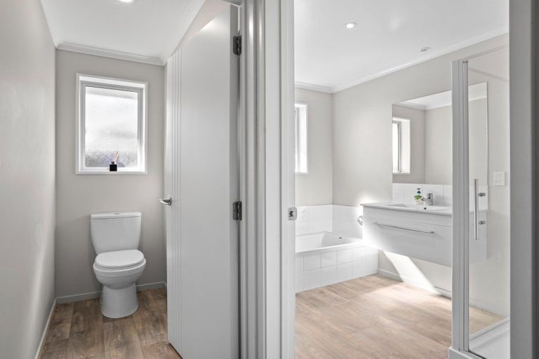 Photo of property in 8/17 Wineberry Avenue, Amberley, 7410