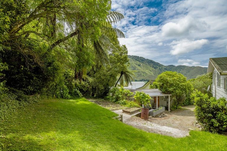 Photo of property in 33 Belvue Bay Road, Havelock, Picton, 7281