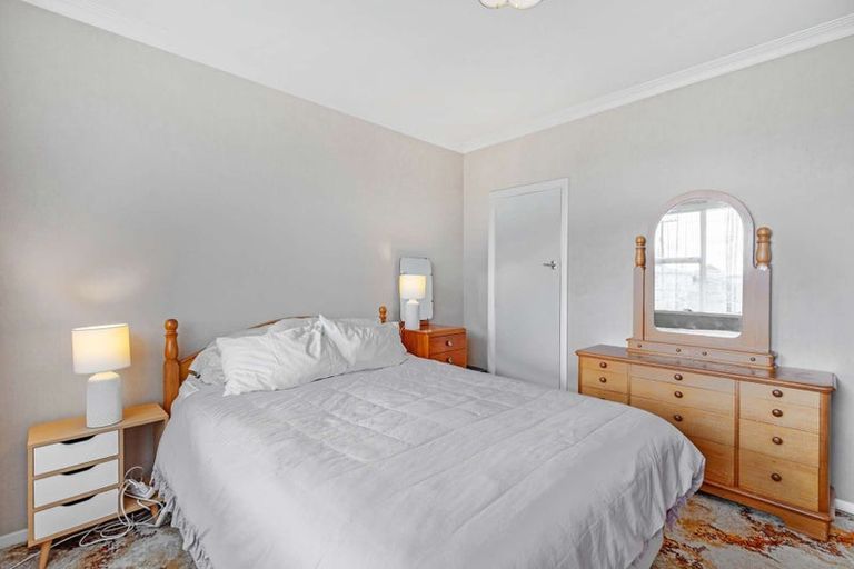 Photo of property in 9 Carlisle Street, Levin, 5510