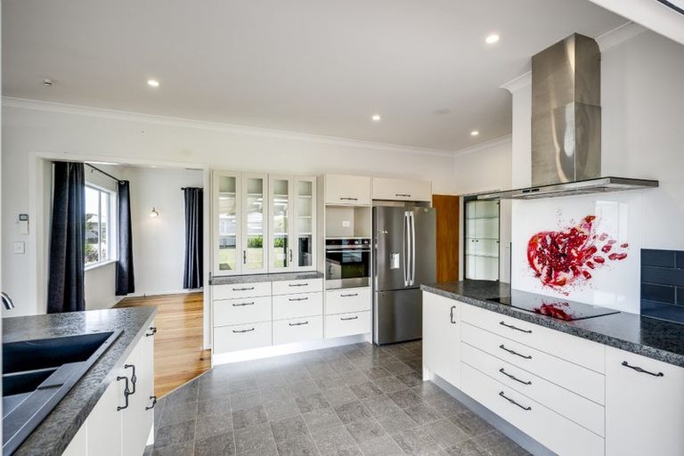 Photo of property in 51 Menin Road, Onekawa, Napier, 4110