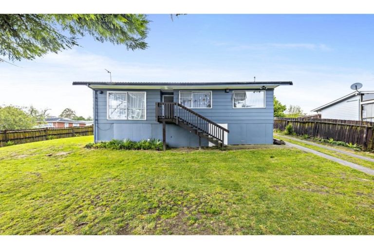 Photo of property in 8 Galilee Avenue, Red Hill, Papakura, 2110