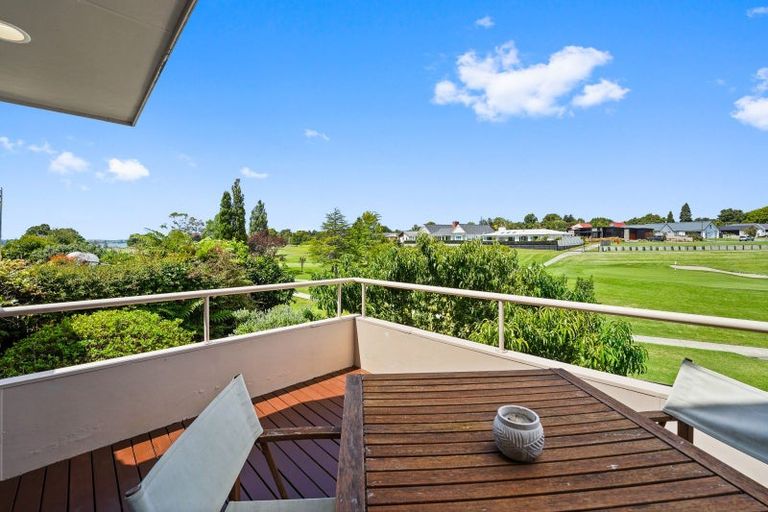Photo of property in 68 Links View Drive, Omokoroa, 3114