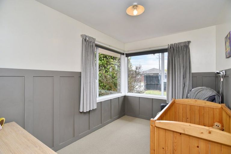Photo of property in 187 Burwood Road, Burwood, Christchurch, 8083