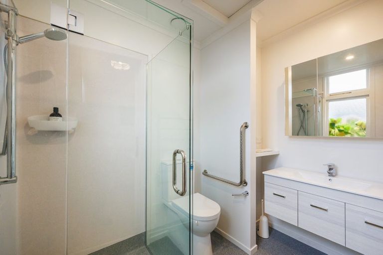 Photo of property in 155 Park Road, West End, Palmerston North, 4410