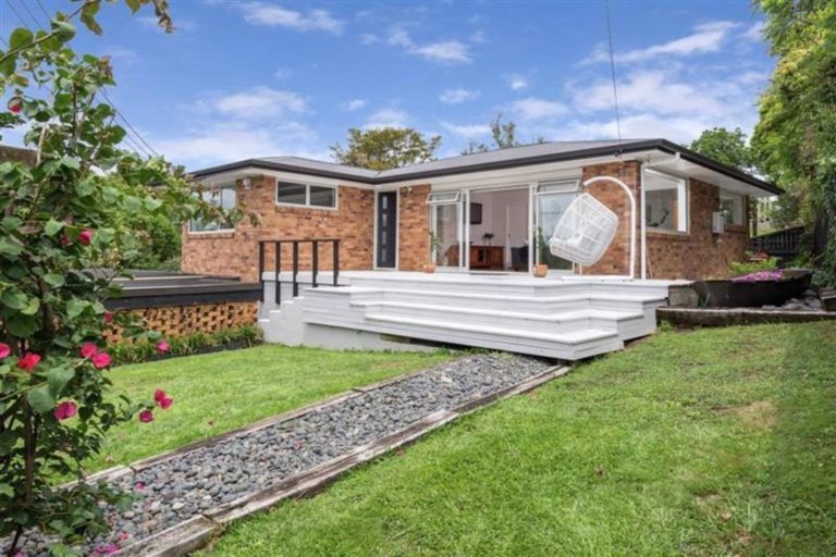 Photo of property in 83 Alexander Street, Cockle Bay, Auckland, 2014