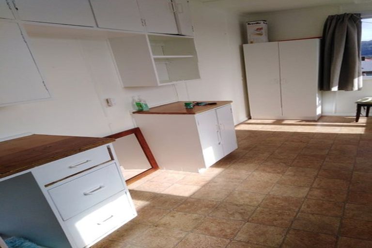 Photo of property in 43 Justine Street, Cannons Creek, Porirua, 5024