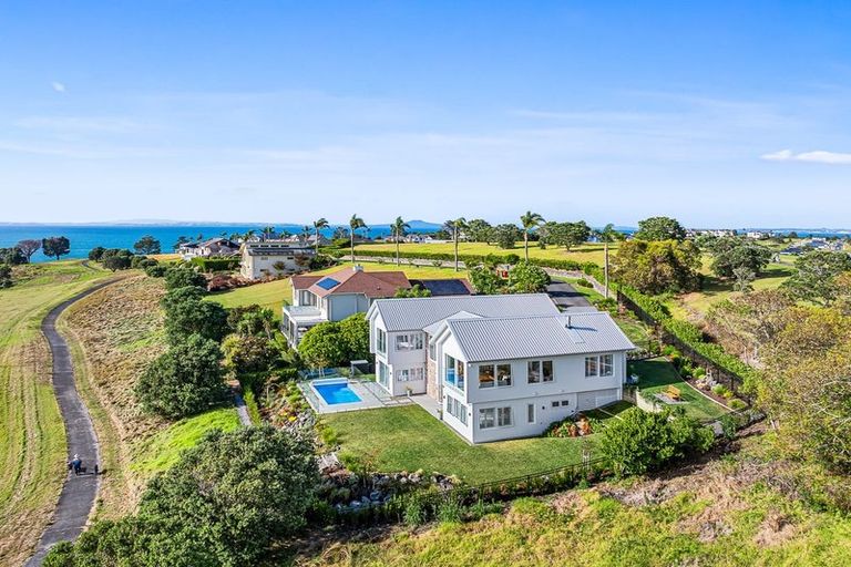 Photo of property in 30 Pacific Cliffs Drive, Gulf Harbour, Whangaparaoa, 0930
