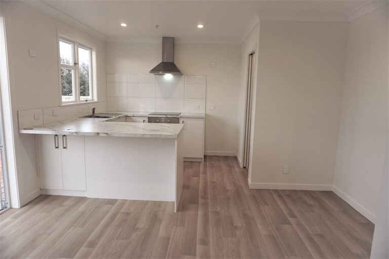 Photo of property in 28 Howard Road, Taradale, Napier, 4112