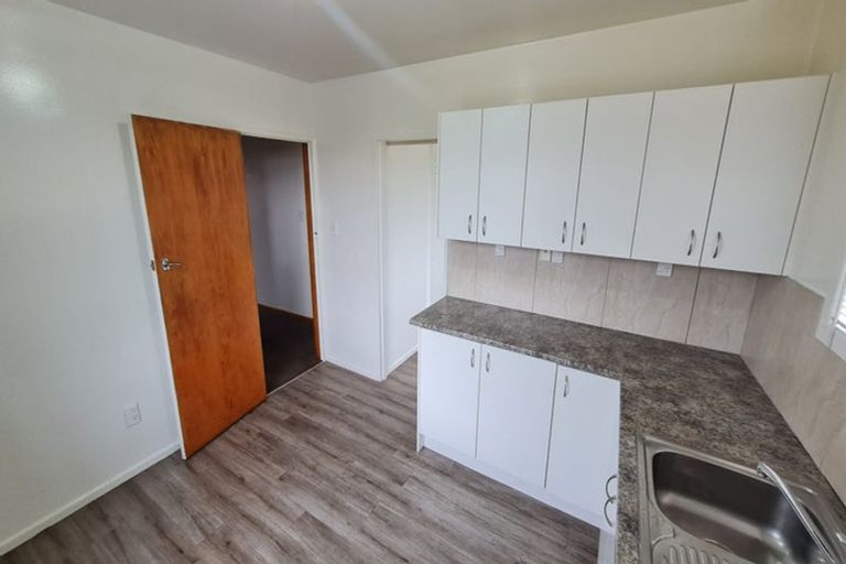 Photo of property in 3/16 Division Street, Riccarton, Christchurch, 8041