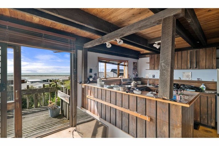 Photo of property in 38 Santa Maria Avenue, Mount Pleasant, Christchurch, 8081