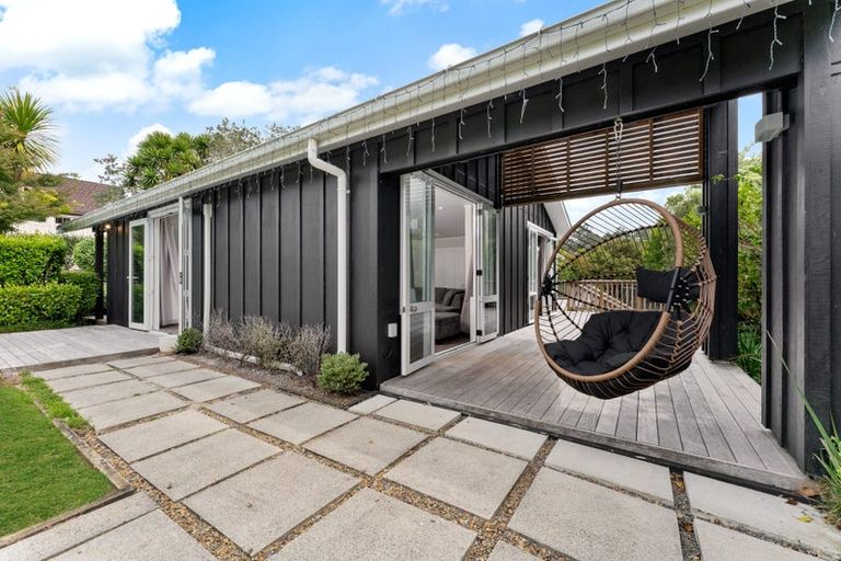 Photo of property in 22 Denehurst Drive, Waimauku, 0812