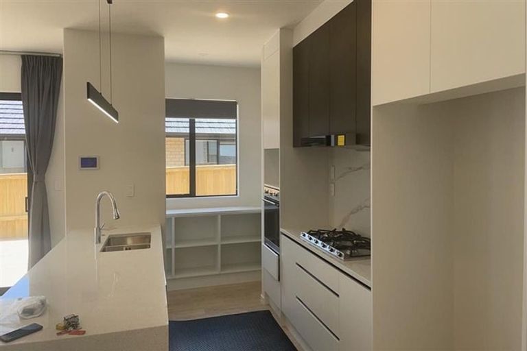 Photo of property in 12 Paul Way, Pokeno, 2402