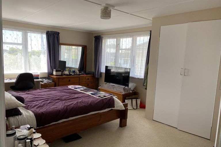 Photo of property in 19 Chaffey Crescent, Titahi Bay, Porirua, 5022