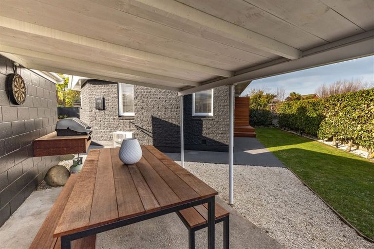 Photo of property in 1/1 Ketton Place, St Albans, Christchurch, 8052