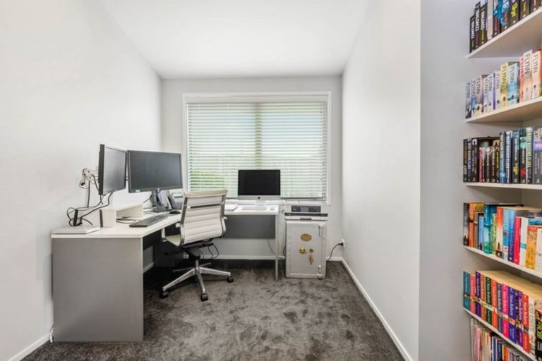 Photo of property in 19 Blackmore Drive, Lynmore, Rotorua, 3010