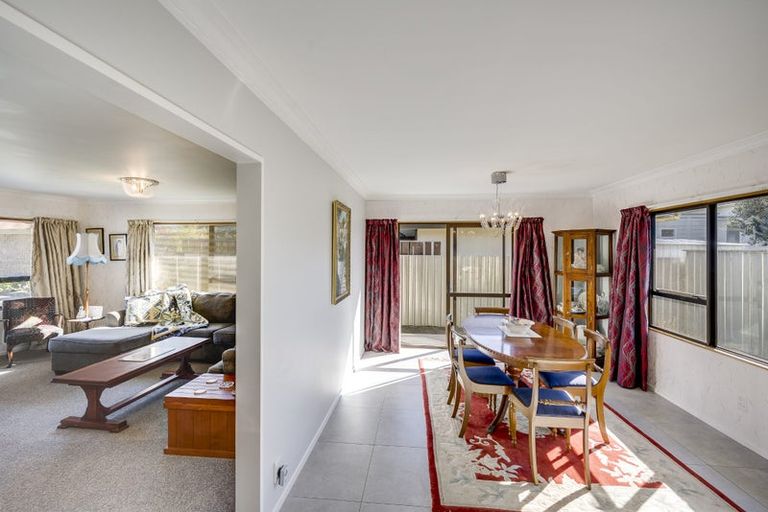 Photo of property in 4/5 Forward Street, Greenmeadows, Napier, 4112