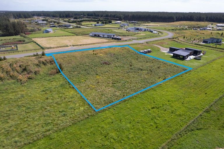 Photo of property in 11 Truebridge Drive, Waitarere, Levin, 5510