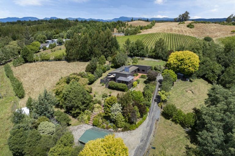 Photo of property in 10 Hewetson Road, Upper Moutere, 7175