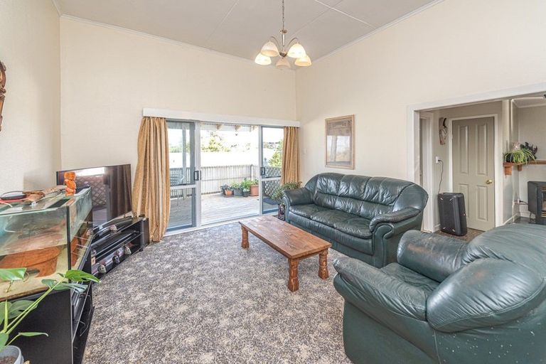 Photo of property in 21 Ruapehu Street, Castlecliff, Whanganui, 4501