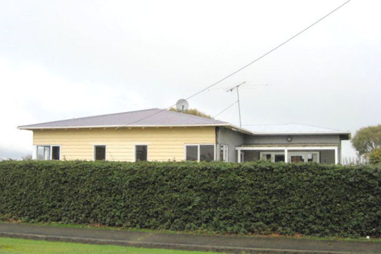 Photo of property in 18 Turner Street, Edendale, 9825