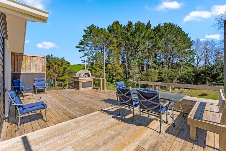 Photo of property in 207 Fletcher Road, Waimauku, 0881