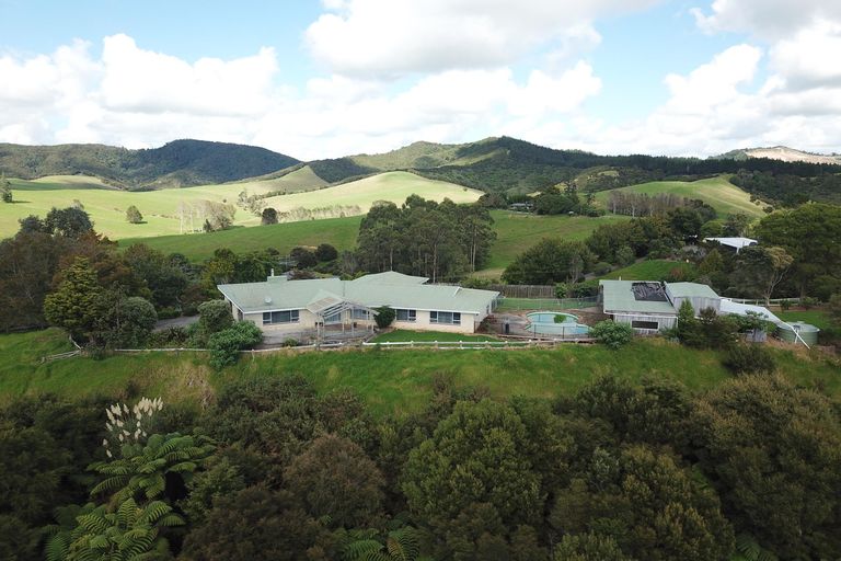 Photo of property in 772 Puketona Road, Haruru, 0204