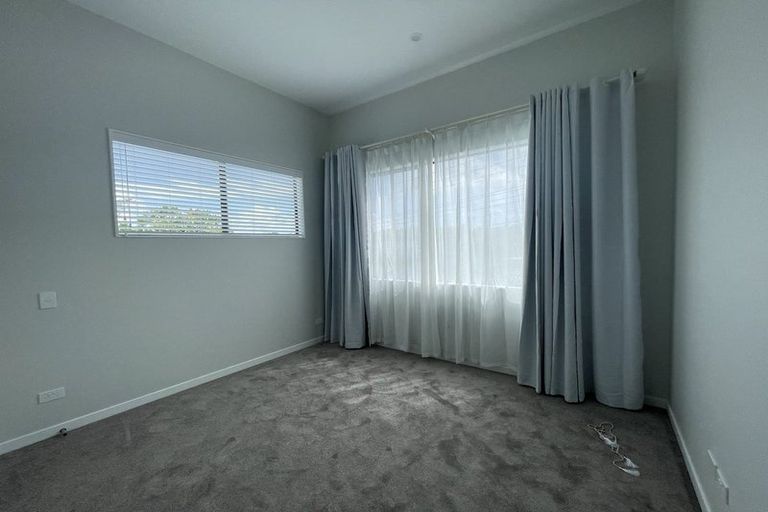 Photo of property in 355a Beach Road, Campbells Bay, Auckland, 0630