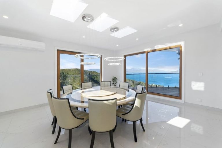 Photo of property in 35 Grumman Lane, Newlands, Wellington, 6037